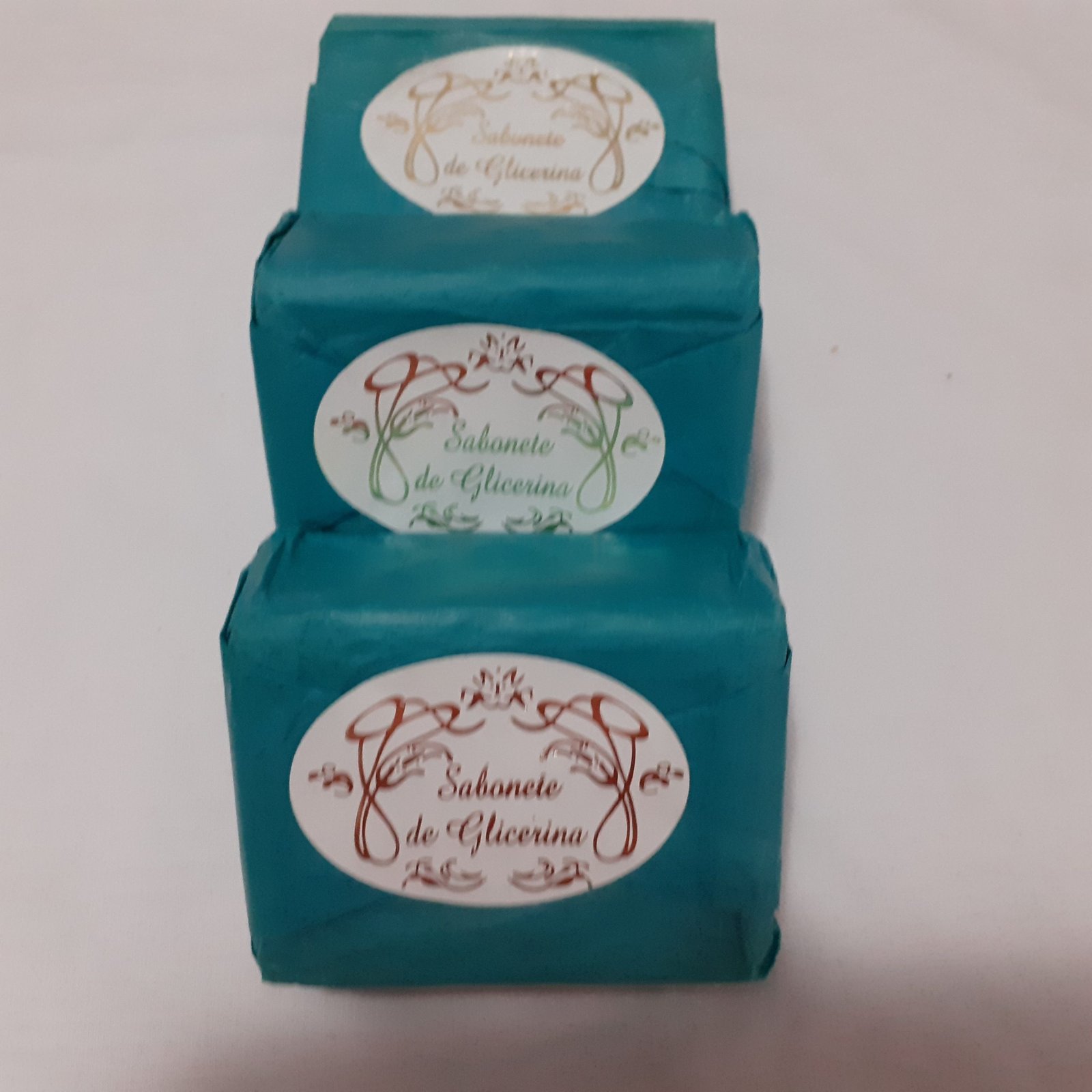 Kit De Limpeza Energética-caixa Com 3 (três) sabonetes