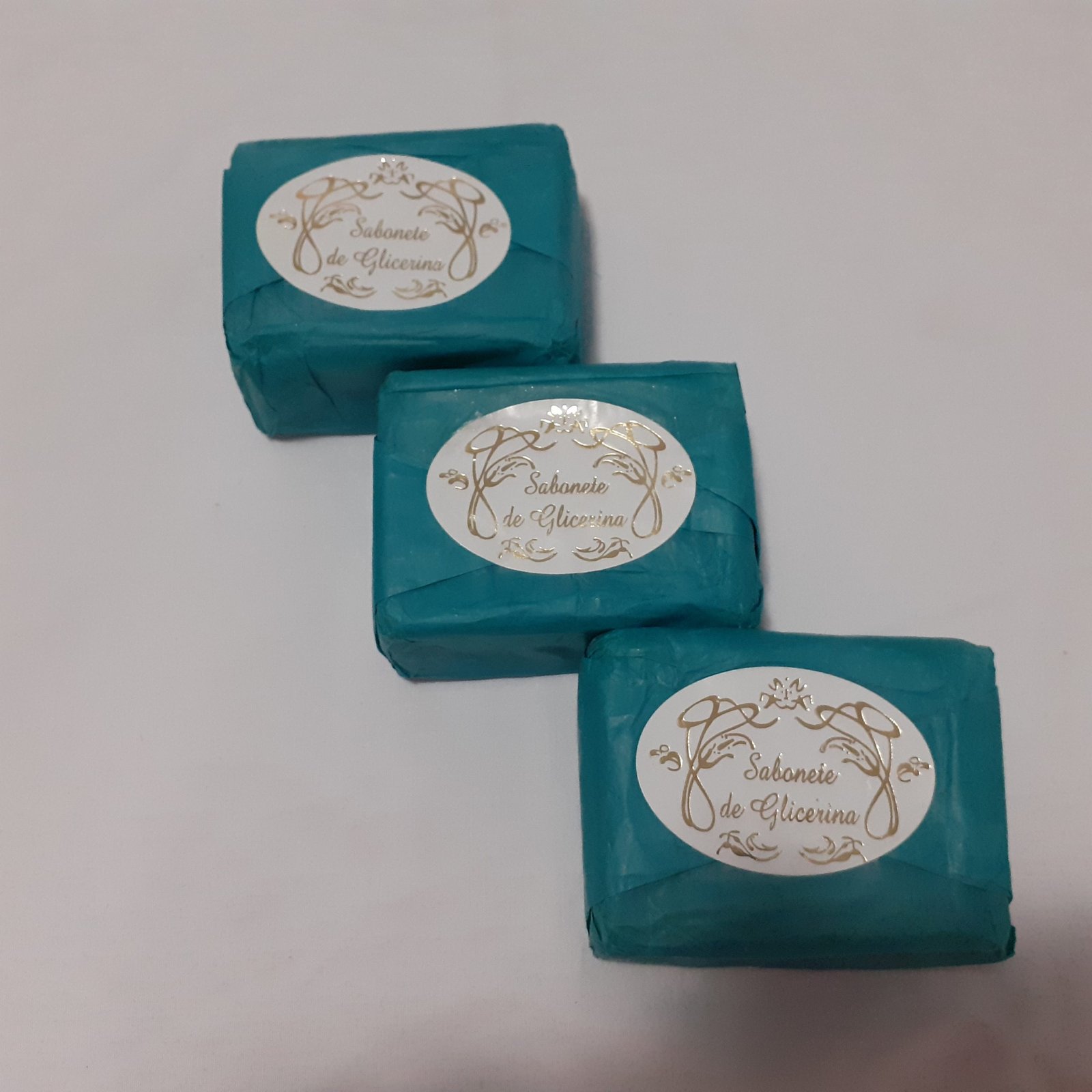Kit De Limpeza Energética-caixa Com 3 (três) sabonetes