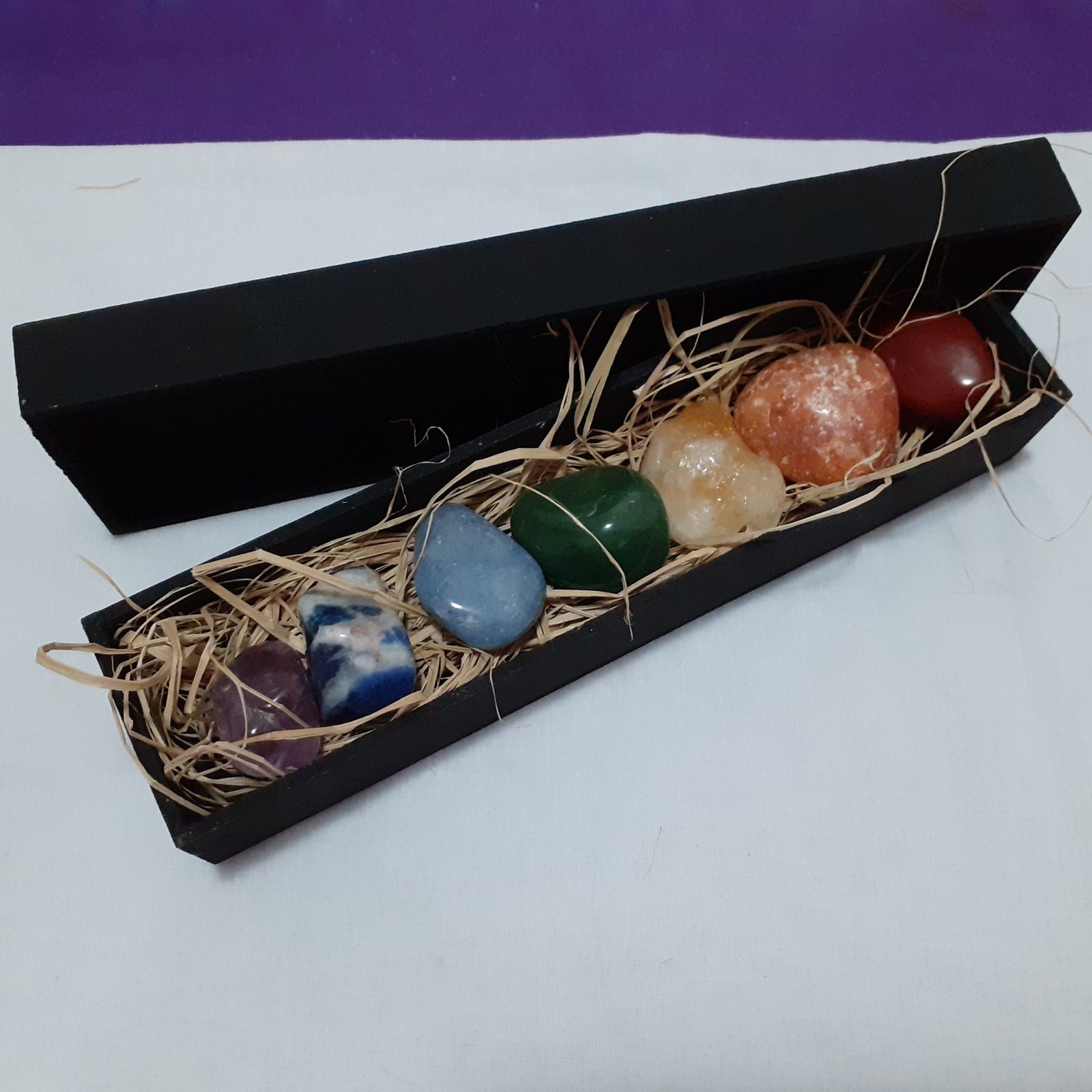 Kit Pedras Roladas 7 Chackras – caixa